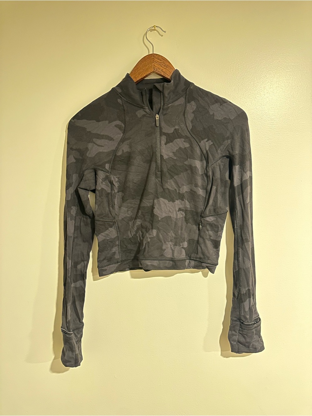 lululemon athletica Women's Dark Gray Camo Quarter-Zip Pullover